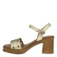 2000435401 Γυναικείο πέδιλο μεσαίο τετράγωνο τακούνι μεταλιζέ πλατίνα