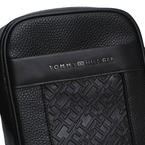 2000591701 Ανδρικό τσαντάκι ώμου tommy hilfiger reporter monograma μικρό μαύρο