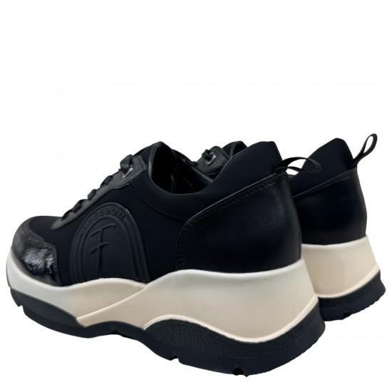 3000000301 Γυναικείο αθλητικό sneakers δετό μαύρο/λευκό
